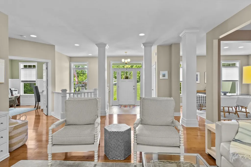 9390 E Summerfield Drive Elmwood Charter Township MI 49684