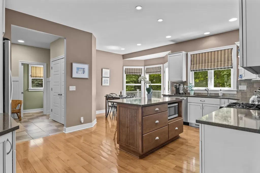 9390 E Summerfield Drive Elmwood Charter Township MI 49684