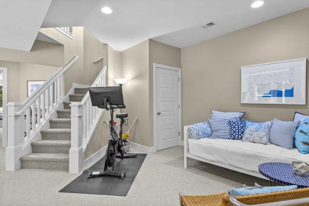 9390 E Summerfield Drive Elmwood Charter Township MI 49684