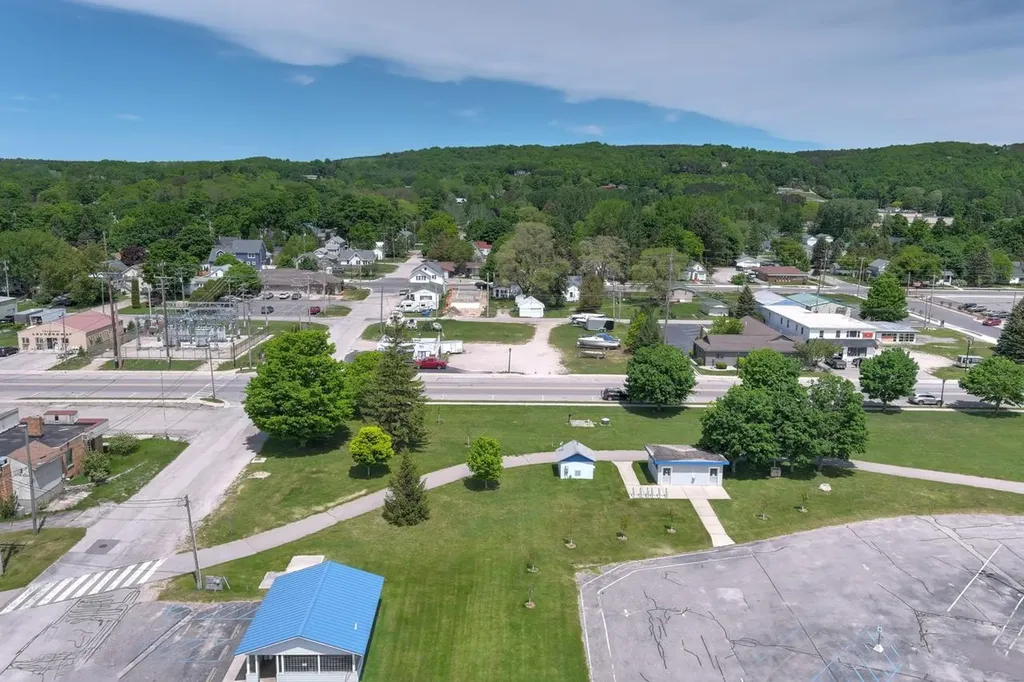 903 Main Street Crystal Lake Township MI 49635