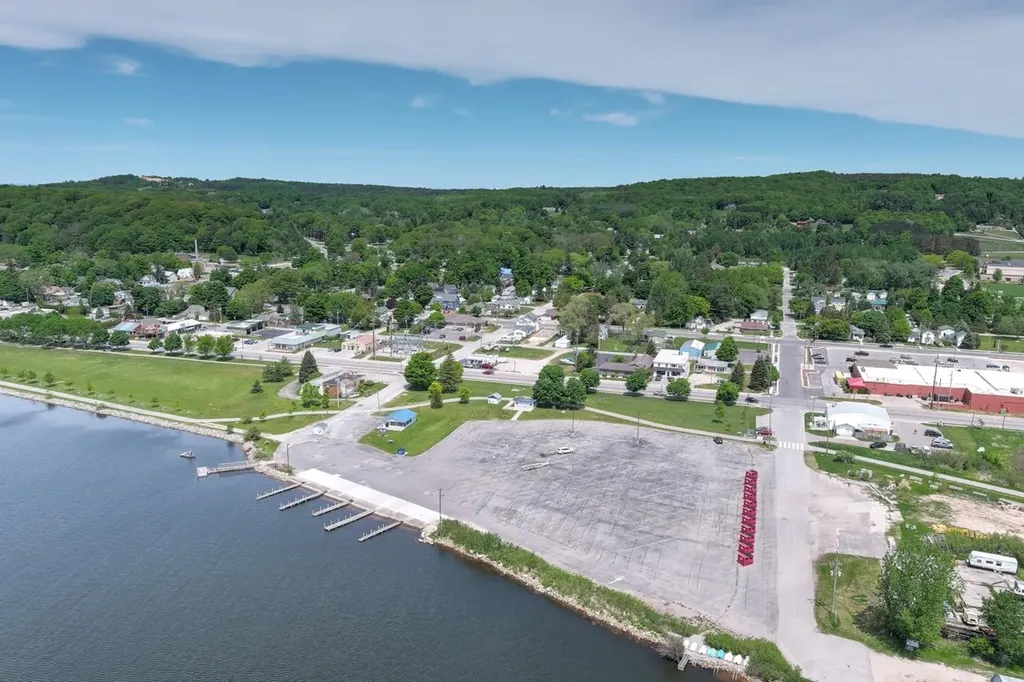 903 Main Street Crystal Lake Township MI 49635