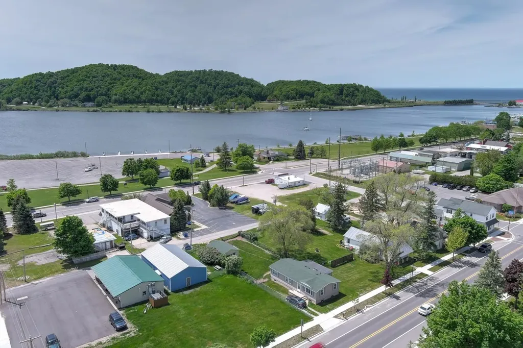 903 Main Street Crystal Lake Township MI 49635