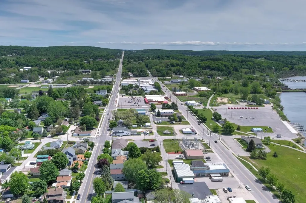903 Main Street Crystal Lake Township MI 49635