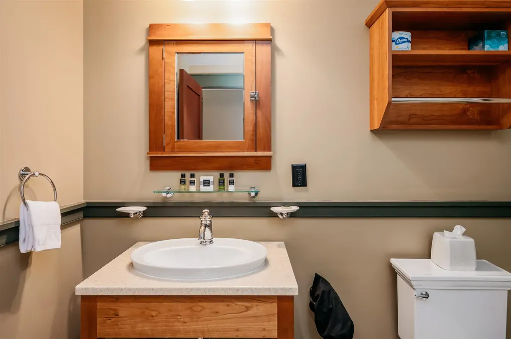2035 N Us-31 N East Bay Township MI 49686
