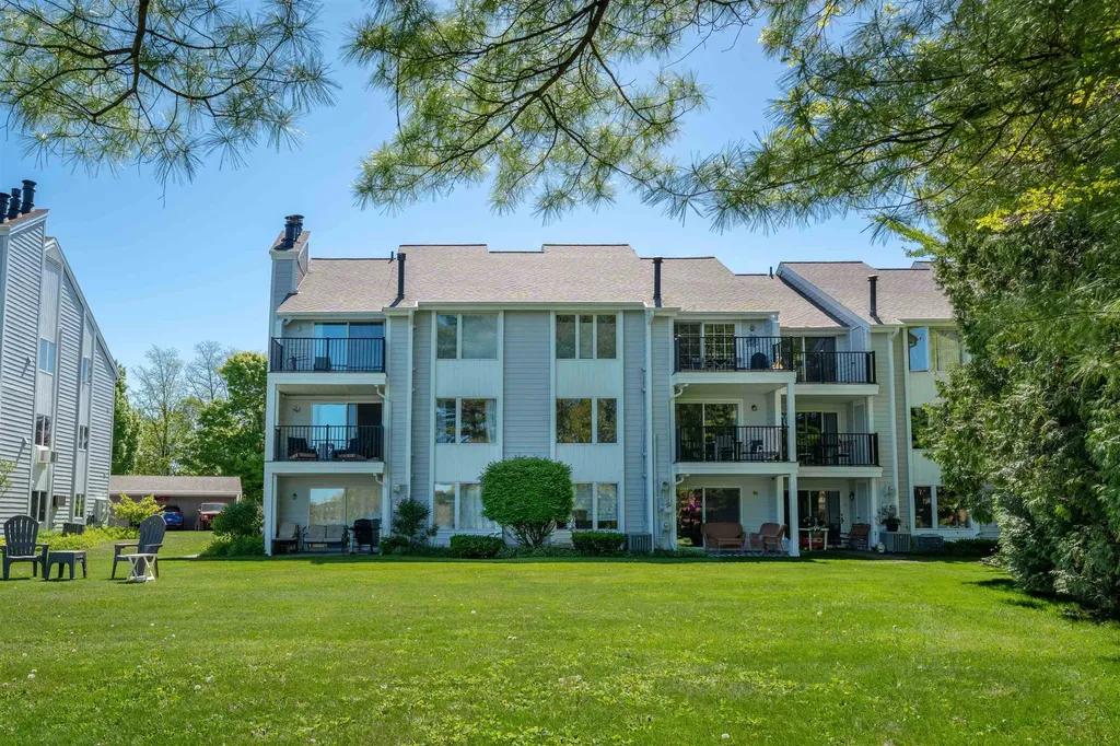 740 Centre Place Traverse City City MI 49686