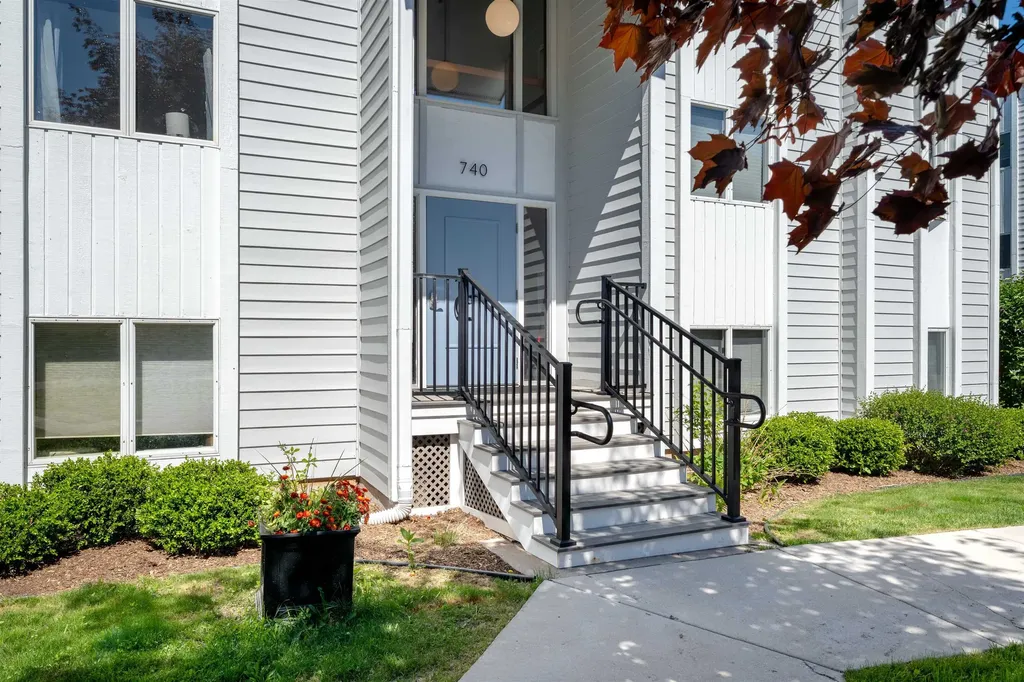 740 Centre Place Traverse City City MI 49686