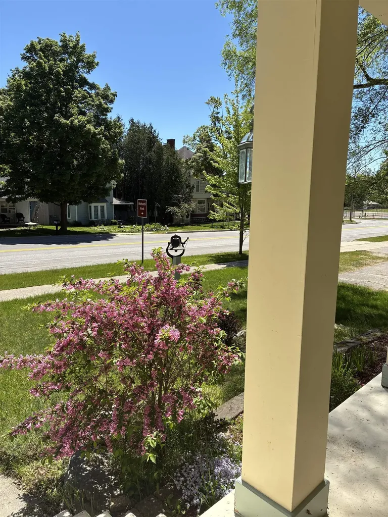 407 N Bridge Forest Home Township MI 49615