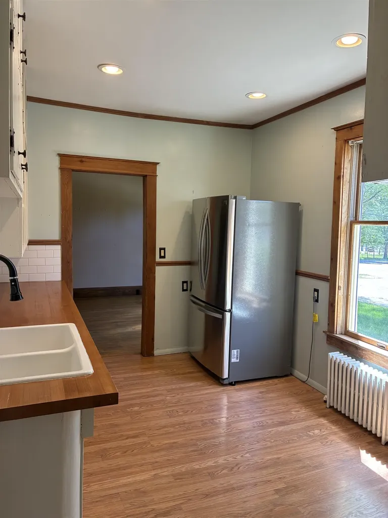 407 N Bridge Forest Home Township MI 49615