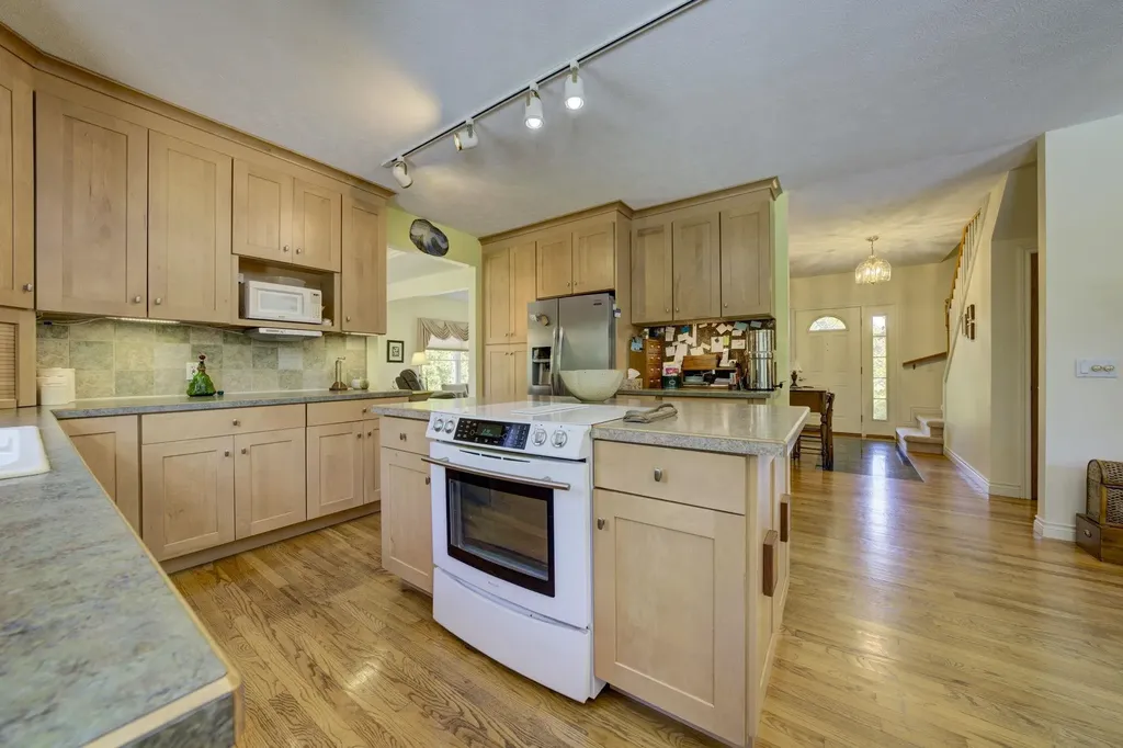 1453 Braemar Drive Peninsula Township MI 49686