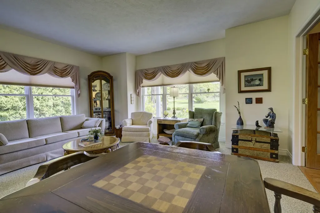 1453 Braemar Drive Peninsula Township MI 49686