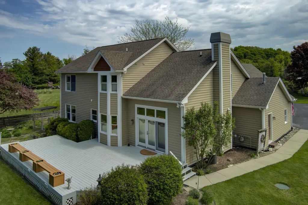 1453 Braemar Drive Peninsula Township MI 49686