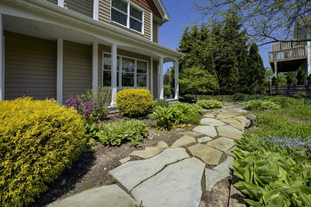 1453 Braemar Drive Peninsula Township MI 49686