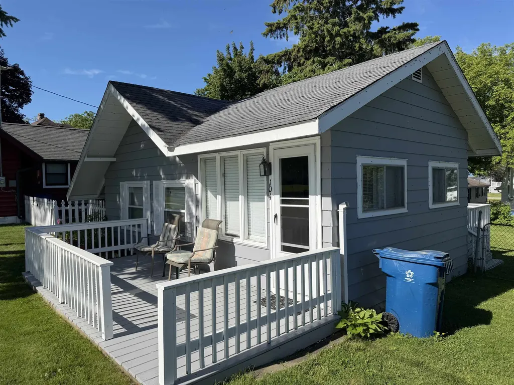 104 Oliver Street Roscommon Township MI 48629