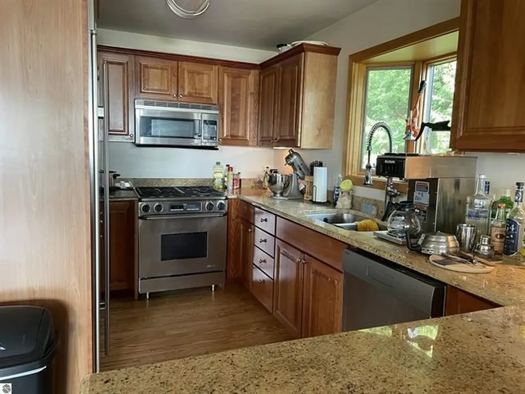 11282 SE Torch Lake Drive Helena Township MI 49612