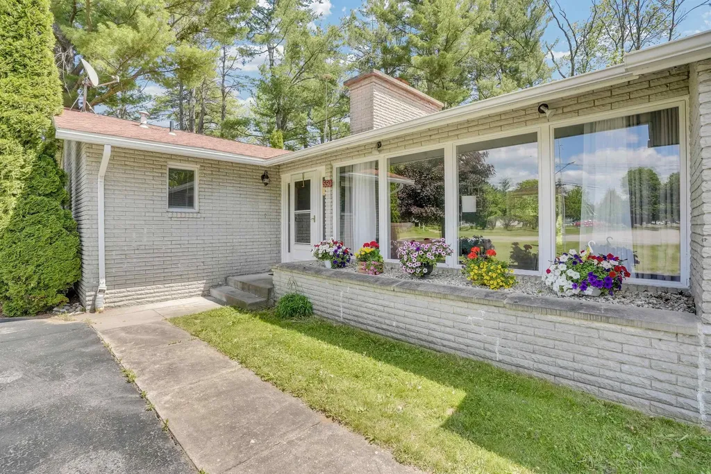 550 Henry Street Lake City City MI 49651