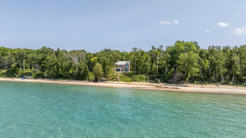 6987 N Manitou Trail Leland Township MI 49670