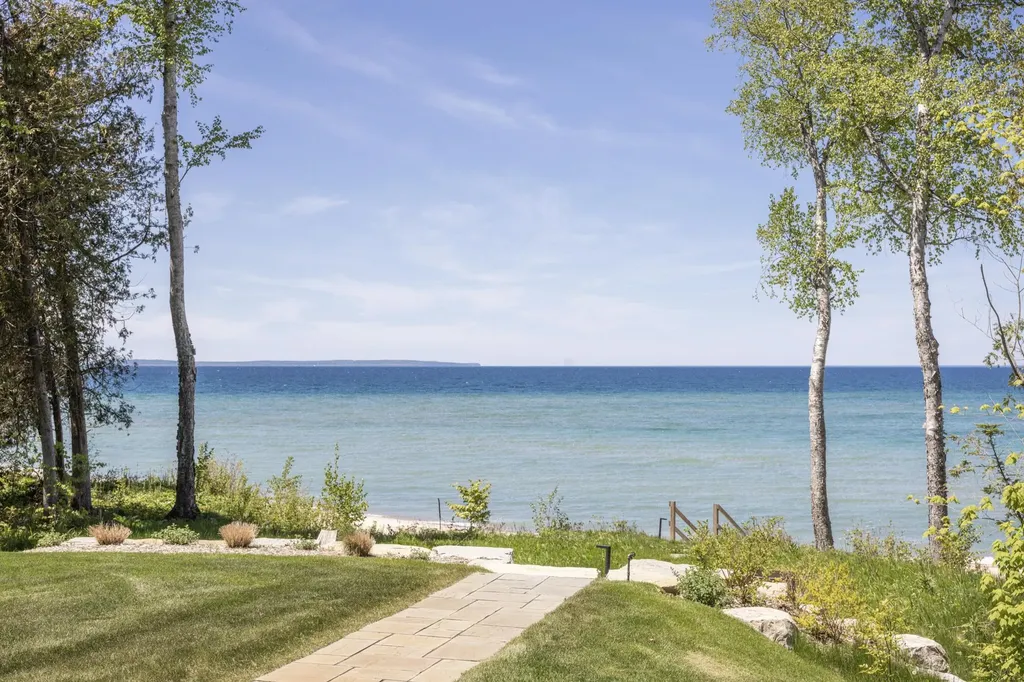 6987 N Manitou Trail Leland Township MI 49670