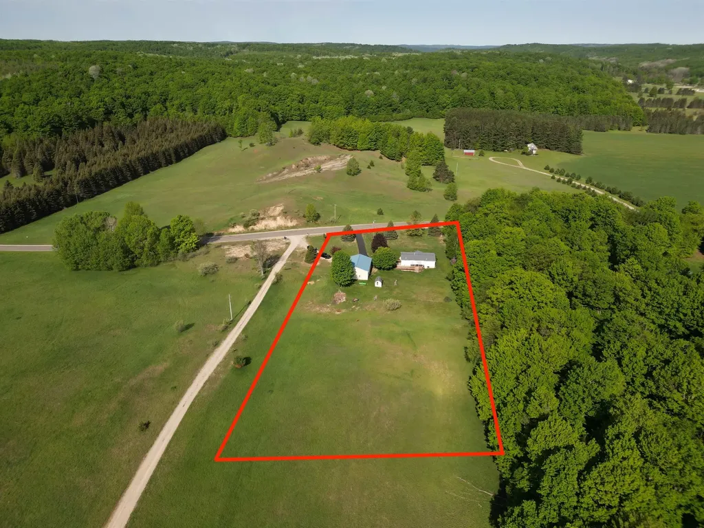 9101 S Nash Road Kasson Township MI 49664
