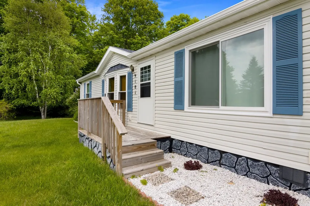 9101 S Nash Road Kasson Township MI 49664