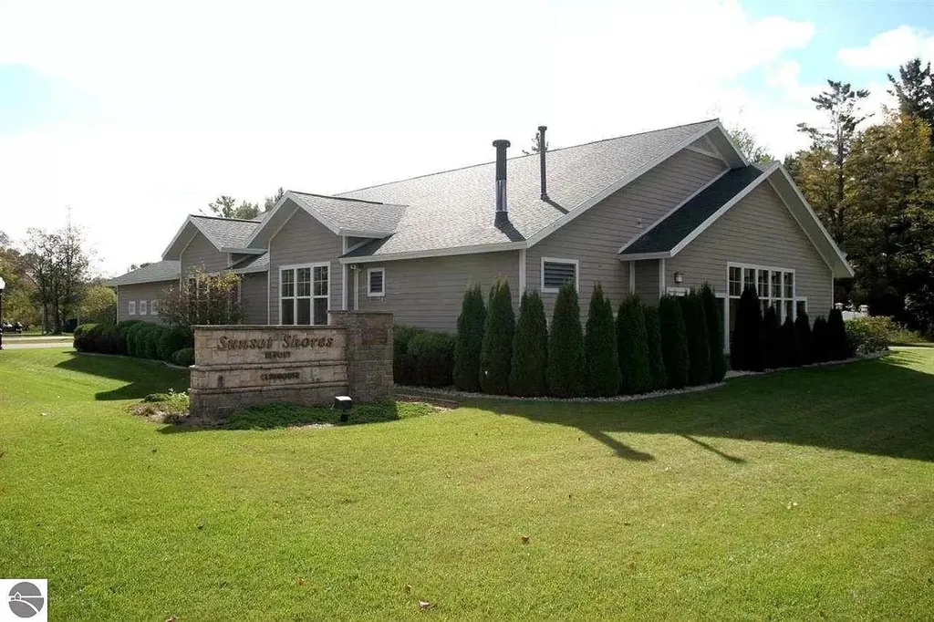 1246 Sunnyside Cadillac City MI 49601