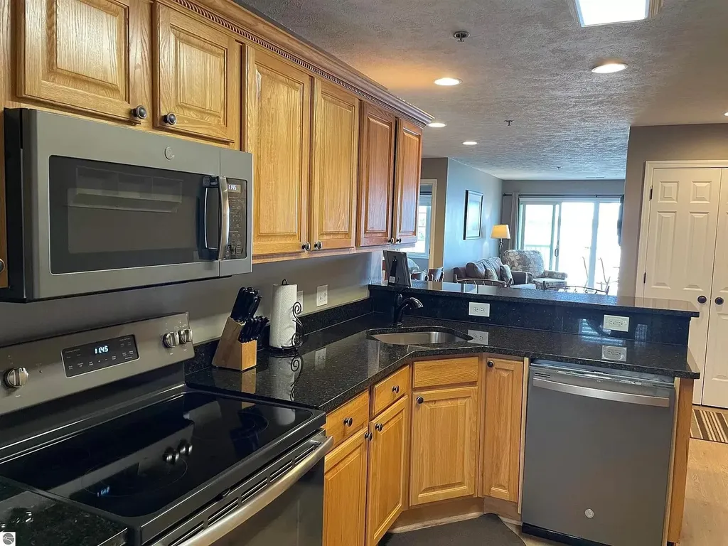 1246 Sunnyside Cadillac City MI 49601