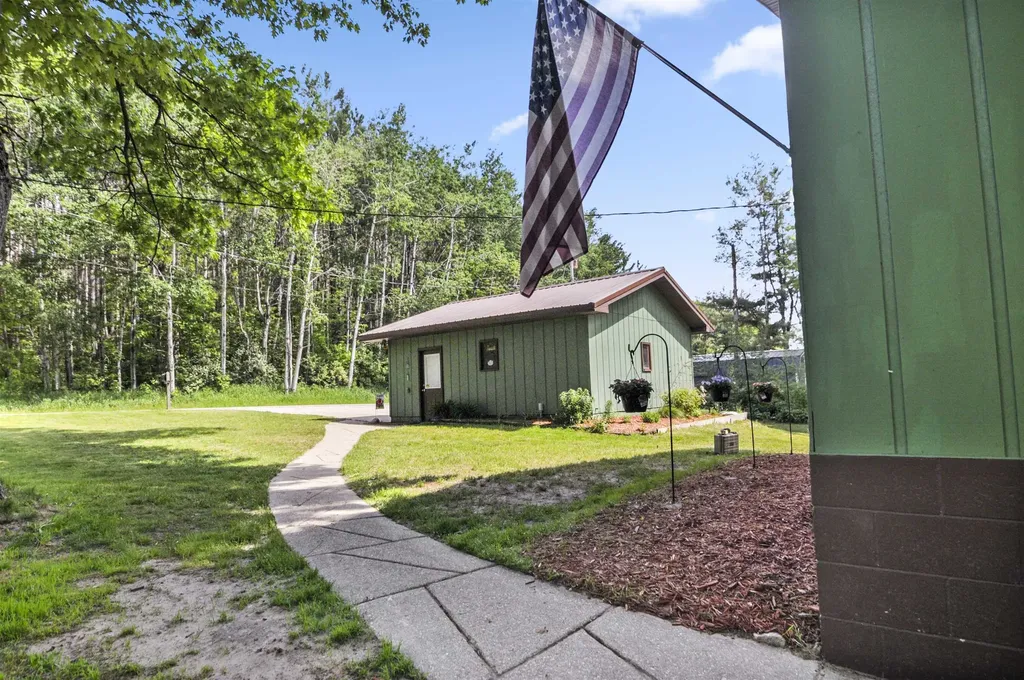 10864 Redman Drive Clam Lake Township MI 49601