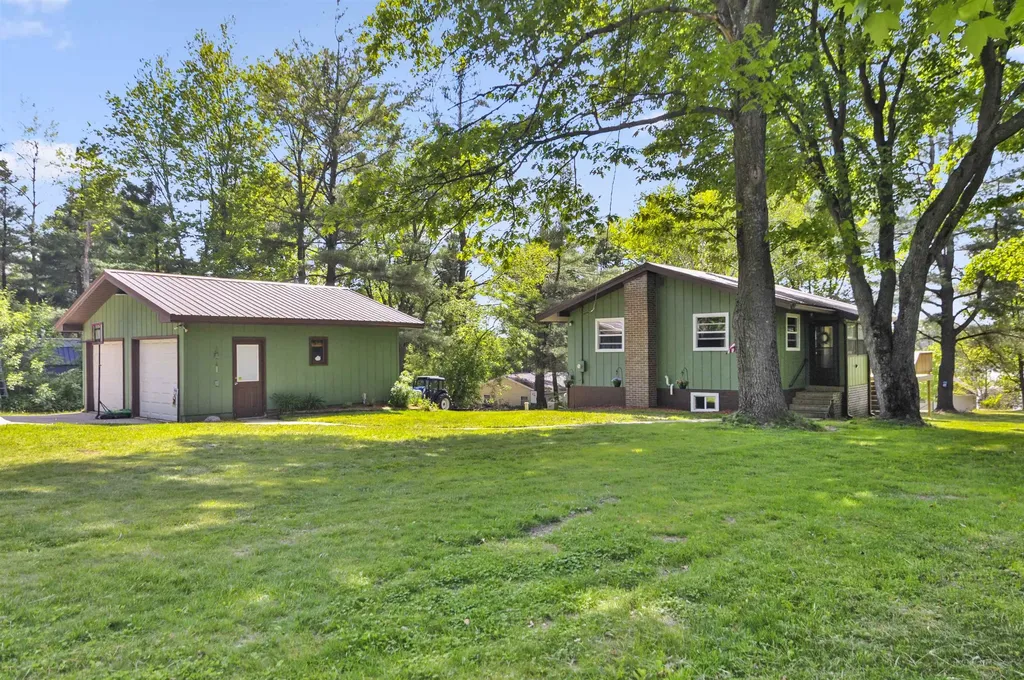 10864 Redman Drive Clam Lake Township MI 49601
