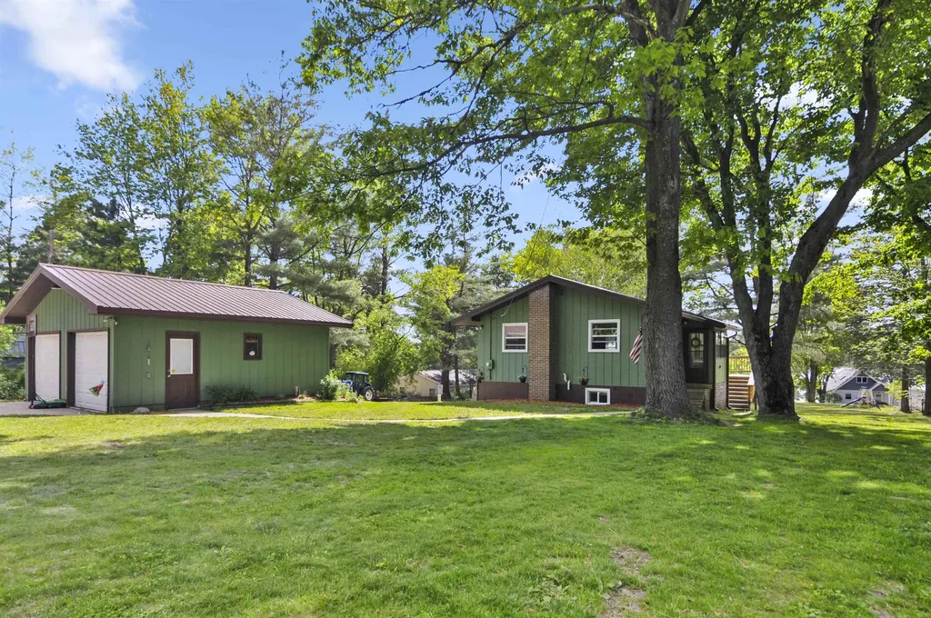 10864 Redman Drive Clam Lake Township MI 49601