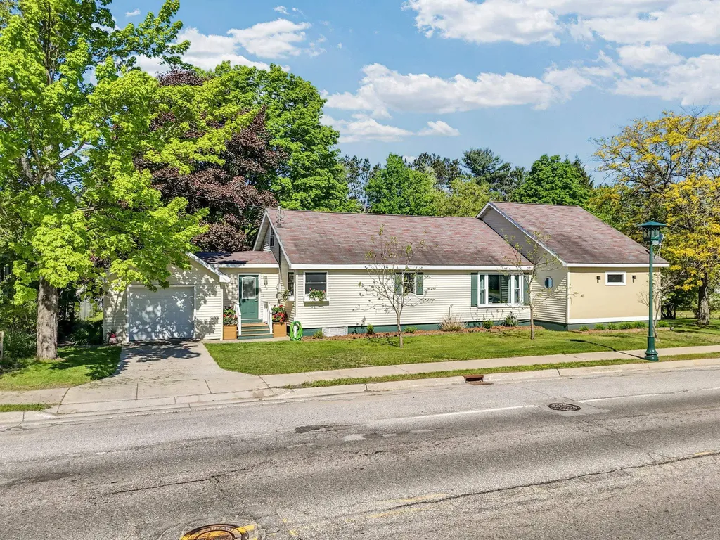 425 N Brownson Avenue Paradise Township MI 49649