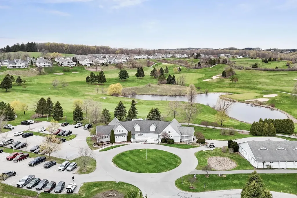 2866 E Crown Drive Garfield Charter Township MI 49685