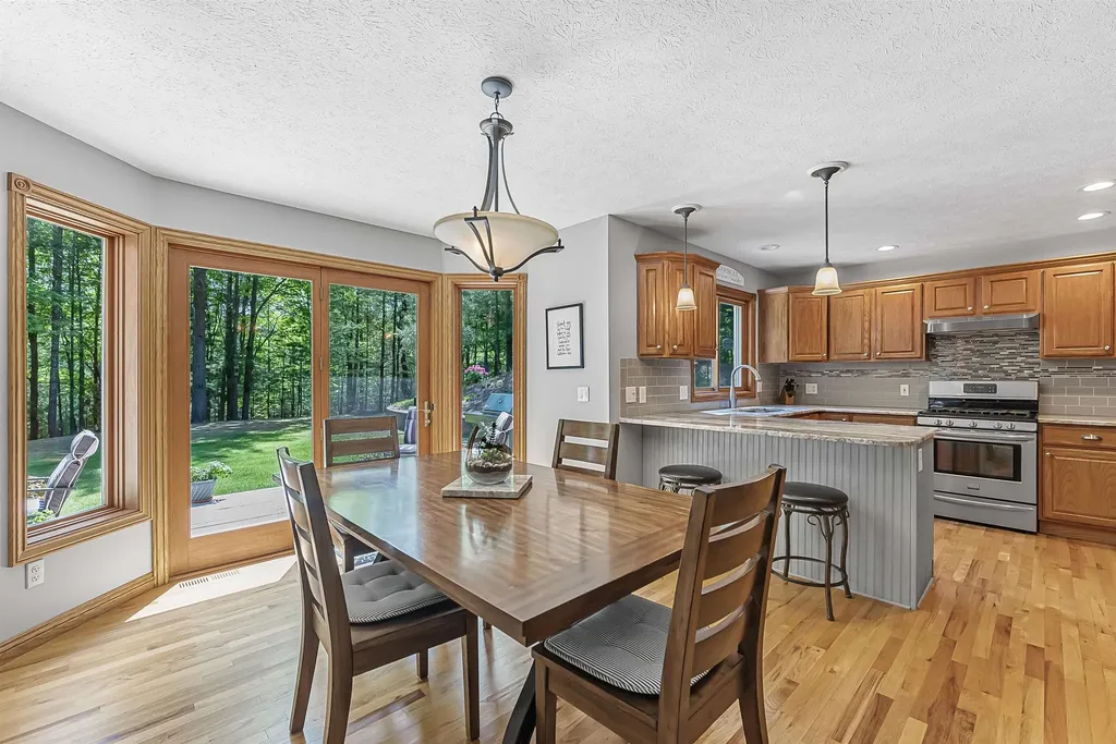 4340 Hampshire Drive Acme Township MI 49690