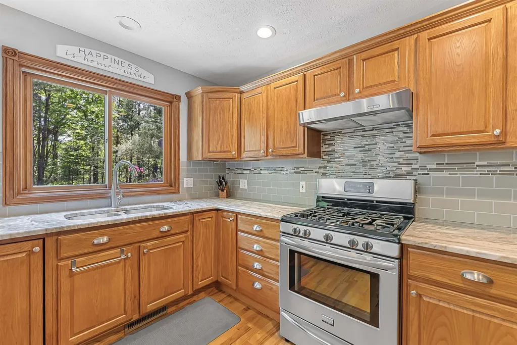 4340 Hampshire Drive Acme Township MI 49690