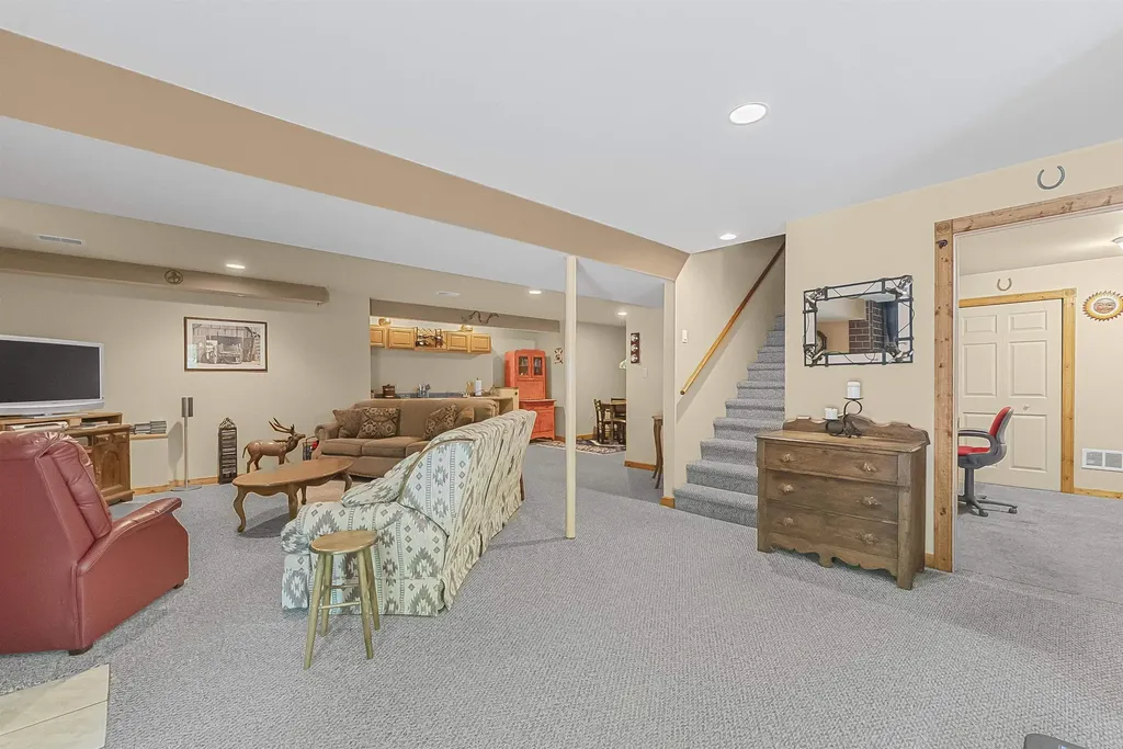 4340 Hampshire Drive Acme Township MI 49690