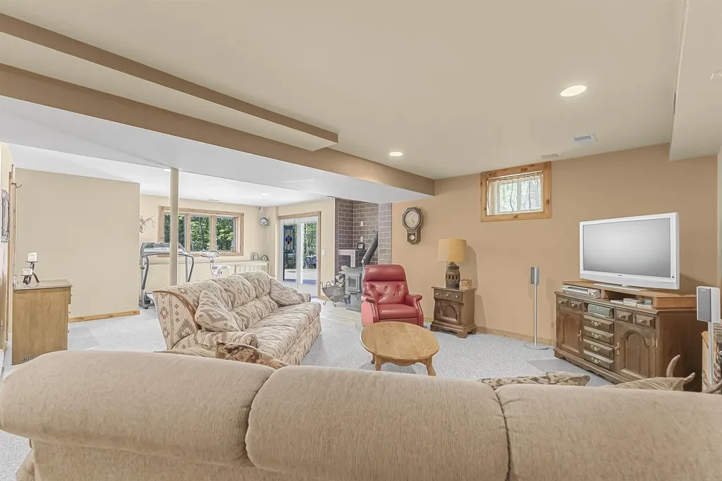 4340 Hampshire Drive Acme Township MI 49690