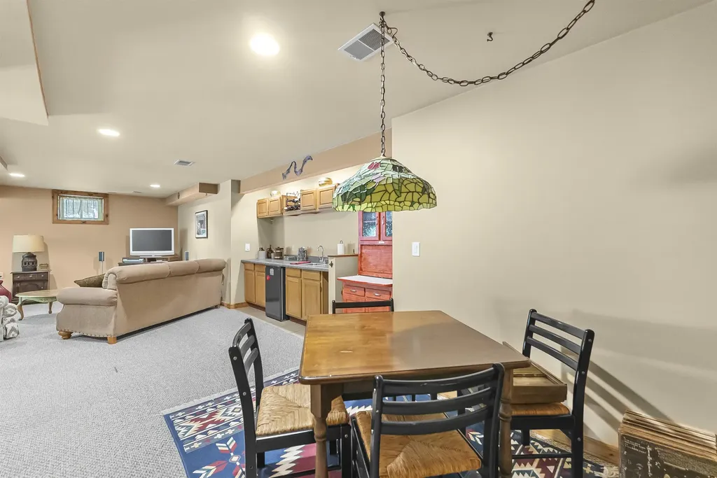 4340 Hampshire Drive Acme Township MI 49690