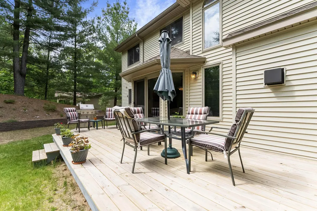 4340 Hampshire Drive Acme Township MI 49690