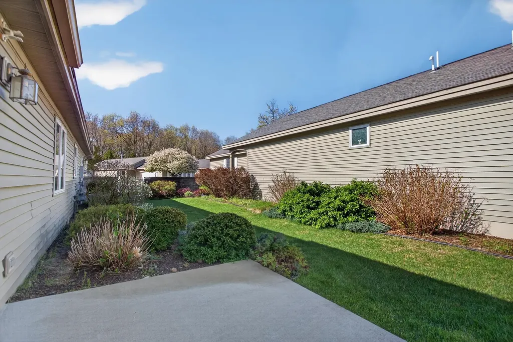1175 Hemingway Lane Garfield Charter Township MI 49686