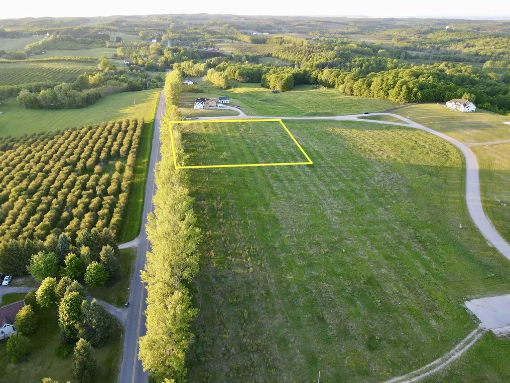 Lot 4 E John Michael Drive Suttons Bay Township MI 49682
