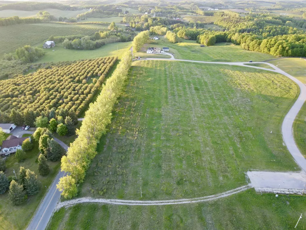 Lot 4 E John Michael Drive Suttons Bay Township MI 49682