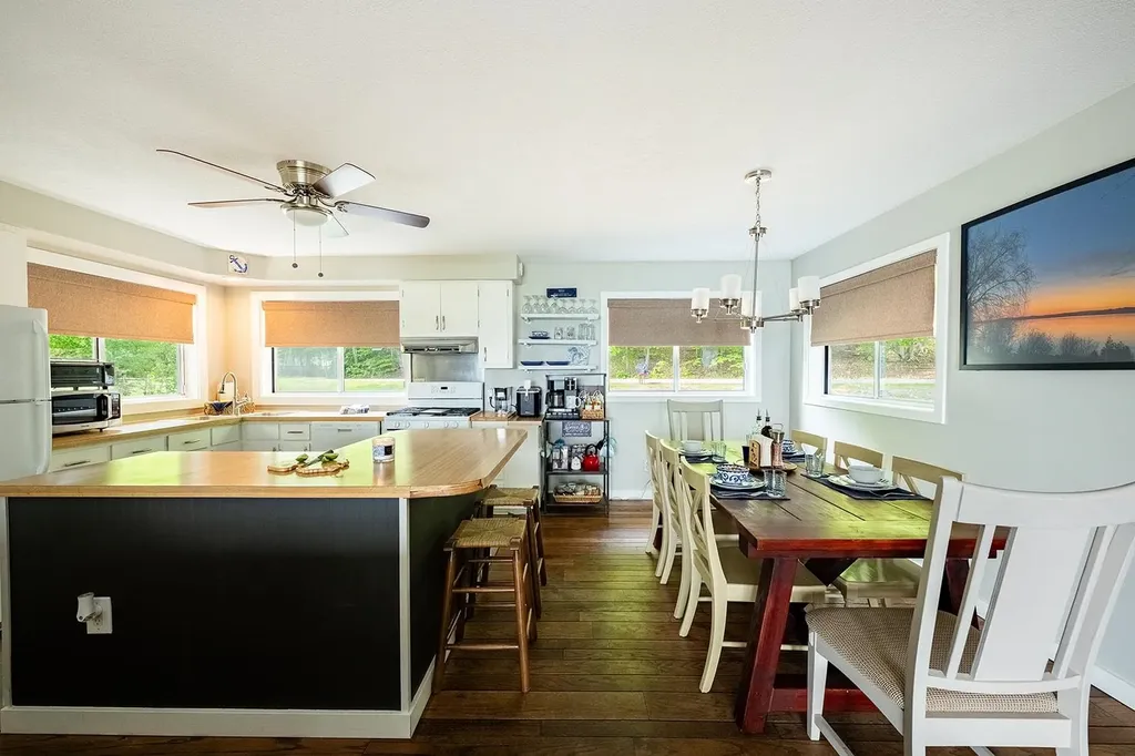 9865 SW Torch Lake Drive Milton Township MI 49676