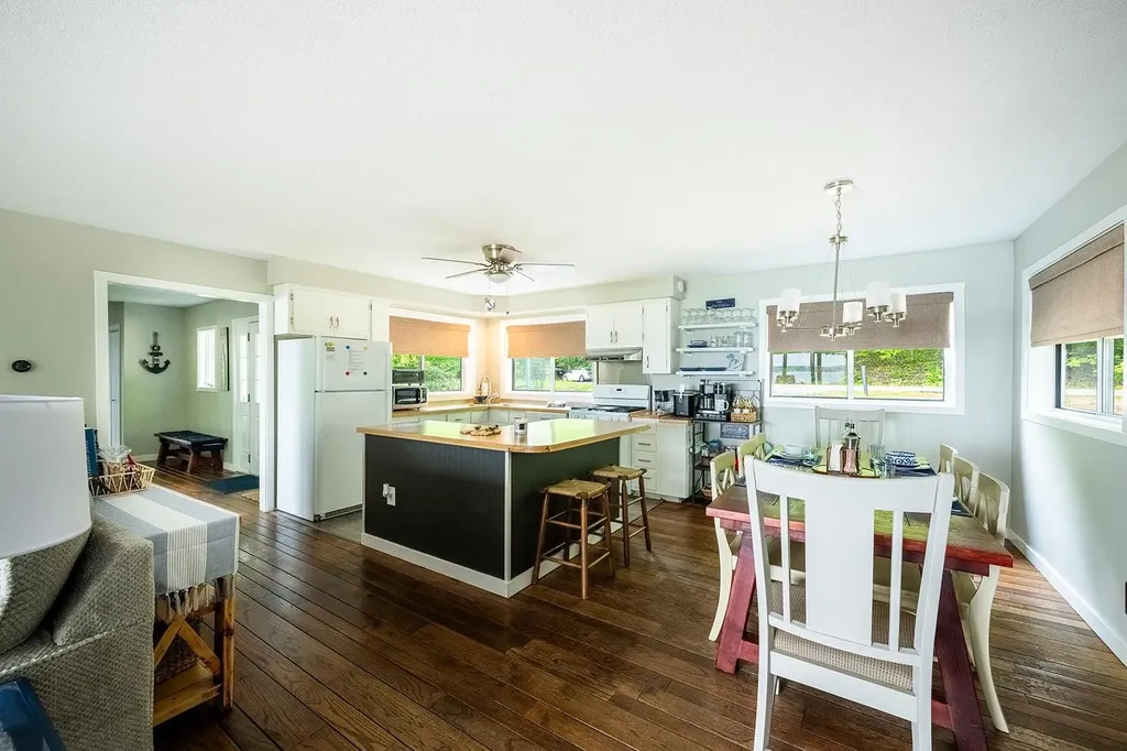 9865 SW Torch Lake Drive Milton Township MI 49676