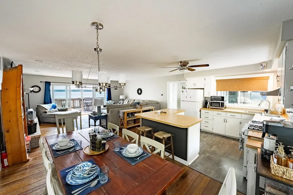 9865 SW Torch Lake Drive Milton Township MI 49676
