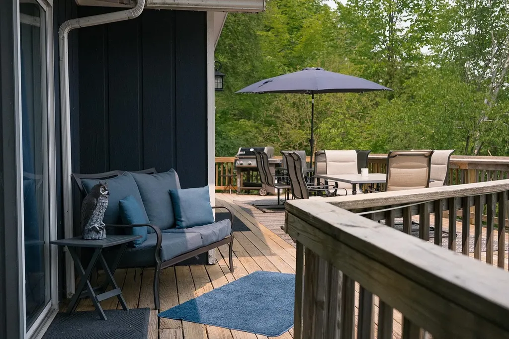 9865 SW Torch Lake Drive Milton Township MI 49676