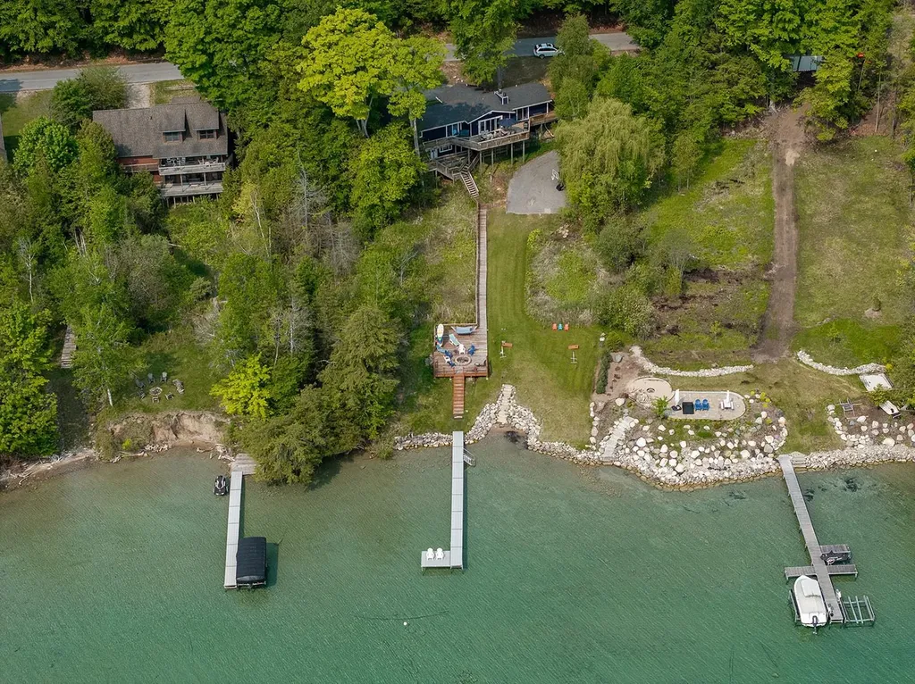 9865 SW Torch Lake Drive Milton Township MI 49676