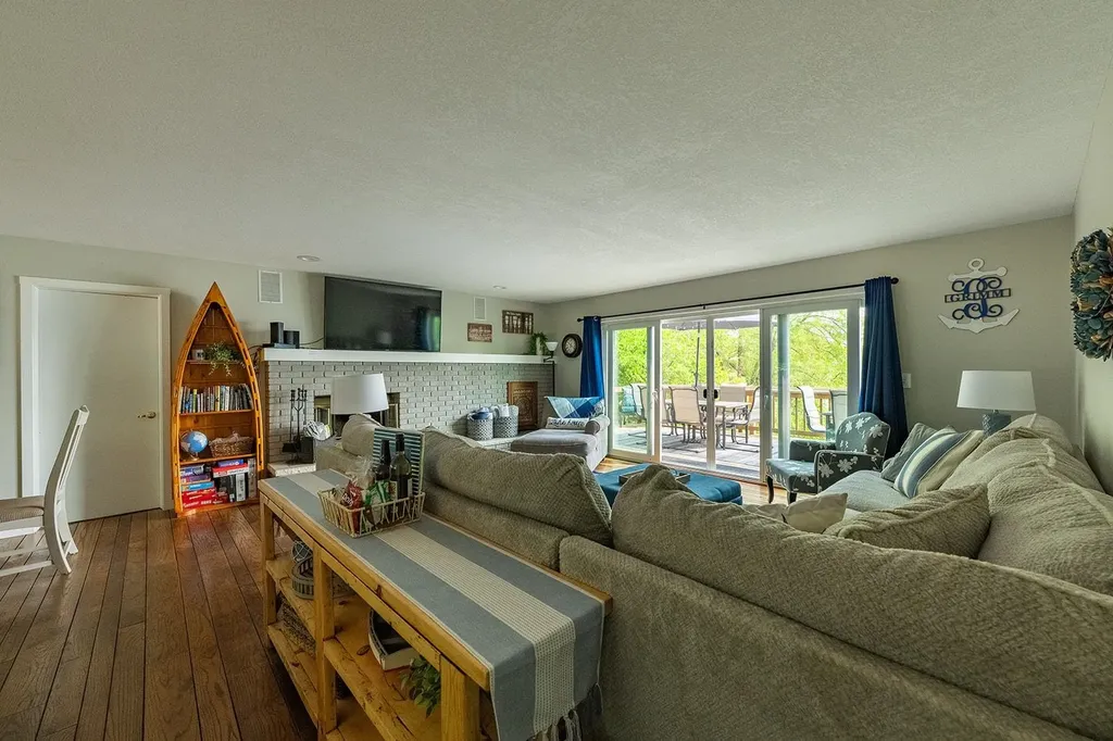 9865 SW Torch Lake Drive Milton Township MI 49676