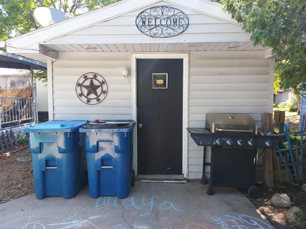 1743 David Place Garfield Charter Township MI 49686