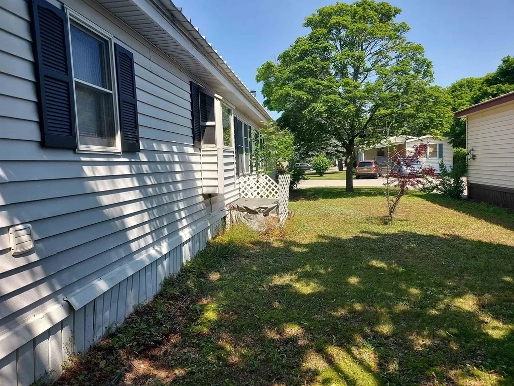 1743 David Place Garfield Charter Township MI 49686