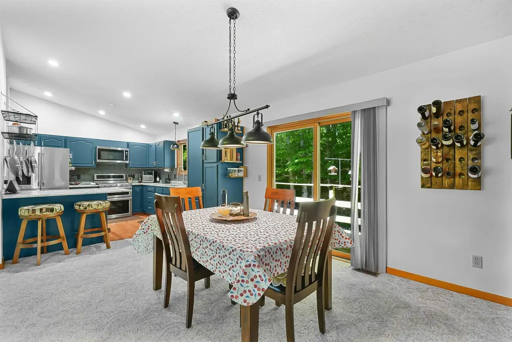 10159 Council Oak Drive Peninsula Township MI 49686