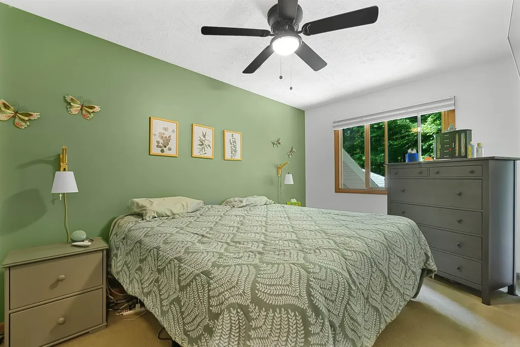 10159 Council Oak Drive Peninsula Township MI 49686