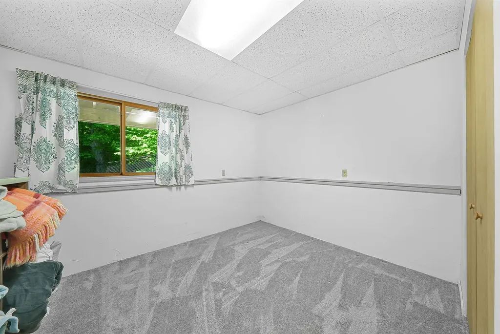 10159 Council Oak Drive Peninsula Township MI 49686